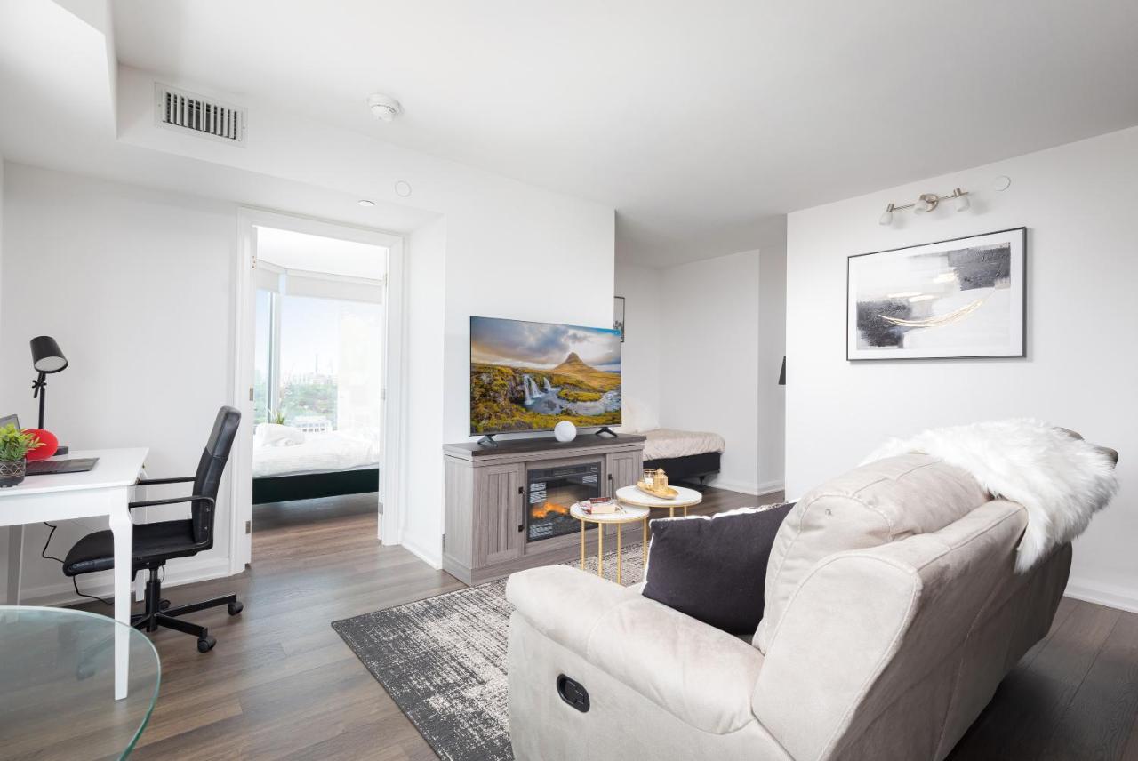 Luxury 2-Bedroom Apartment In Yorkville With The Best City View In Downtown Toronto Exterior foto