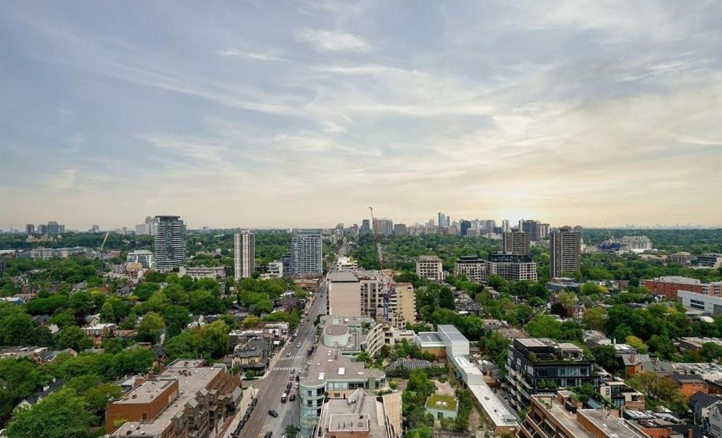 Luxury 2-Bedroom Apartment In Yorkville With The Best City View In Downtown Toronto Exterior foto